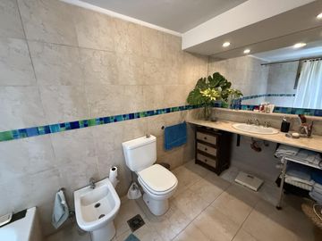 Hermosa Casa en Bo. Fincas d/Lago - Maschwitz - Escobar - Posibilidad de tomar prop.