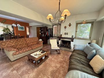 Hermosa Casa en Bo. Fincas d/Lago - Maschwitz - Escobar - Posibilidad de tomar prop.