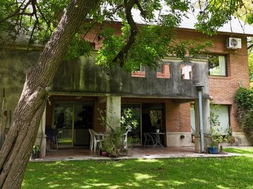 Hermosa Casa en Bo. Fincas d/Lago - Maschwitz - Escobar - Posibilidad de tomar prop.
