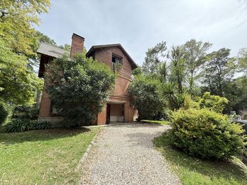 Hermosa Casa en Bo. Fincas d/Lago - Maschwitz - Escobar - Posibilidad de tomar prop.