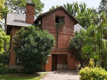 Hermosa Casa en Bo. Fincas d/Lago - Maschwitz - Escobar - Posibilidad de tomar prop.