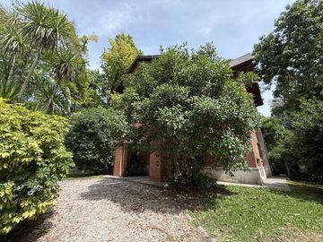 Hermosa Casa en Bo. Fincas d/Lago - Maschwitz - Escobar - Posibilidad de tomar prop.