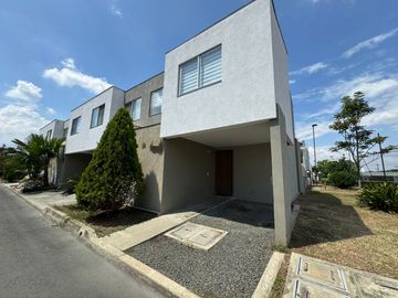 Venta De Casa En Ciudad Country Alondra Jamundi