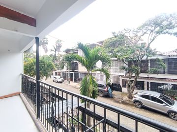 Se Vende Casa De 4 Pisos En Paseo Los Almendros, Cali- Valle Del Cauca