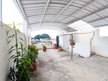 Se Vende Casa De 4 Pisos En Paseo Los Almendros, Cali- Valle Del Cauca