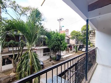 Se Vende Casa De 4 Pisos En Paseo Los Almendros, Cali- Valle Del Cauca