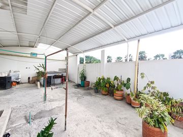 Se Vende Casa De 4 Pisos En Paseo Los Almendros, Cali- Valle Del Cauca