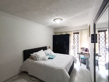 Se Vende Casa De 4 Pisos En Paseo Los Almendros, Cali- Valle Del Cauca