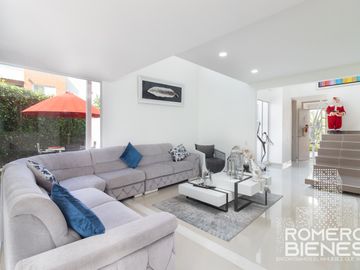 Venta Hermosa Casa En La Morada