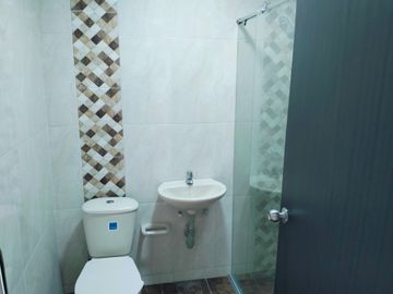 VENDO CASA BARRIO LA VICTORIA