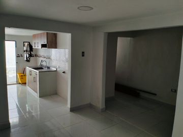VENDO CASA BARRIO LA VICTORIA