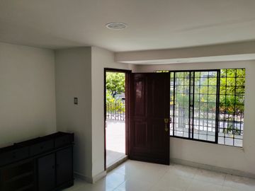 VENDO CASA BARRIO LA VICTORIA