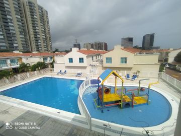 VENDO O ARRIENDO CASA CONJUNTO LA CASTELLANA REAL