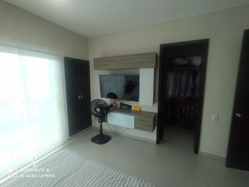 VENDO O ARRIENDO CASA CONJUNTO LA CASTELLANA REAL
