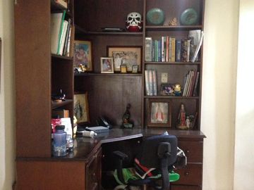 Vendo Casa Esquinera De Tres Pisos  Barrio Villa Del Prado $236.000.000