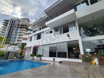 En Venta Casa De Lujo En Santa Mónica, Cali