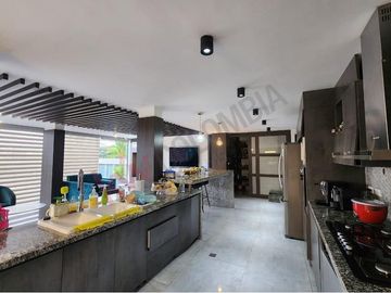 En Venta Casa De Lujo En Santa Mónica, Cali