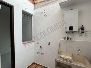 VENDO CASA REMODELADA EN CONJUNTO PANCE CALI