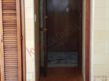 Apartamento Ubicado Sobre La Avenida Colombia