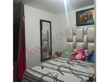SE VENDE CASA DE 3 PISOS EN LA NUEVA BASE, CALI-10113