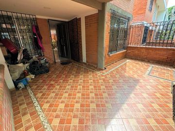 SE VENDE CASA EN EL CANEY, SUR DE CALI, SECTOR DE ALTA VALORIZACION