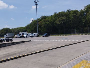 VENDO EN EXCLUSIVA BODEGA EN PARQUE INDUSTRIAL, EXCELENTE VITRINA , OFICINAS TERMINAL LOGÍSTICO  ACOPI, CON BASCULA-10021