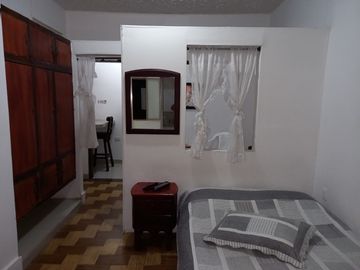 Casa Comercial En Alquiler Barrio San Fernando