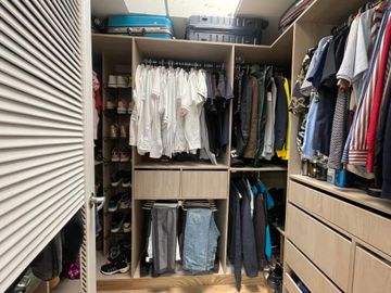 Venta / Alquiler - Apartamento - Menga -Norte