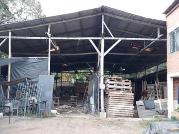 VENTA DE LOTE EN Meléndez