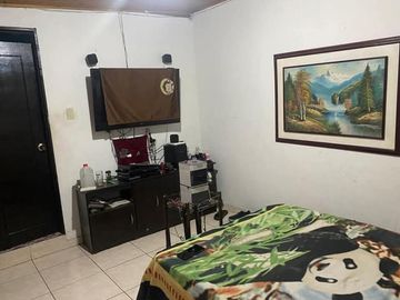 Venta Casa Peatonal Barrio Las Ceibas