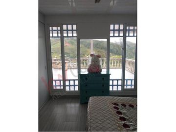 VENDO CASA CAMPESTRE MODERNA AREA, 3000 M2, EN EL SALADITO-DAGUA A SOLO 45 MINUTOS DE CALI