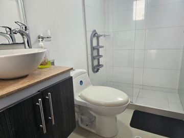 Se-vende-apartamento-duplex-3-habitaciones-barrio-granadillo-barranquilla