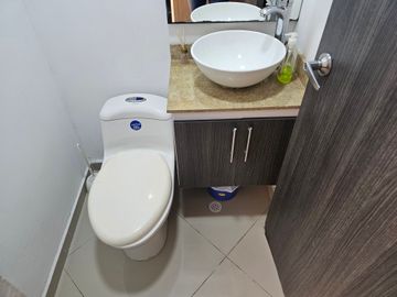 Se-vende-apartamento-duplex-3-habitaciones-barrio-granadillo-barranquilla
