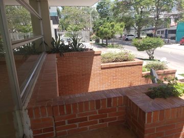 Se-vende-apartamento-duplex-3-habitaciones-barrio-granadillo-barranquilla