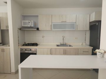 Se-vende-apartamento-duplex-3-habitaciones-barrio-granadillo-barranquilla