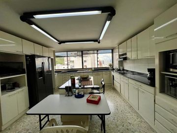 Venta De Apartamento En El Oeste De Cali Con Vista Panorámica