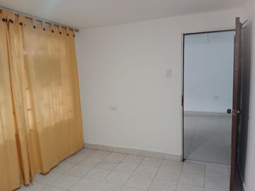 VENDO CASA CON APTO, LA VICTORIA - BARRANQUILLA
