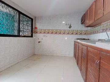 VENDO CASA CON APTO, LA VICTORIA - BARRANQUILLA