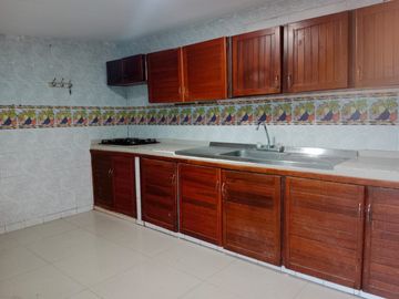 VENDO CASA CON APTO, LA VICTORIA - BARRANQUILLA