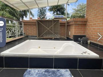 Venta Hermosa Casa En Pance