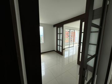 Apartamento En Venta La Flora 10 Piso Excelente Vista
