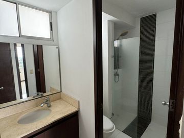 Apartamento En Venta La Flora 10 Piso Excelente Vista