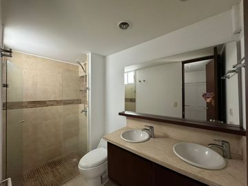 Apartamento En Venta La Flora 10 Piso Excelente Vista