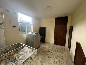 VENDEMOS CASA CAMPESTRE UBICADA EN BAJO DAPA
