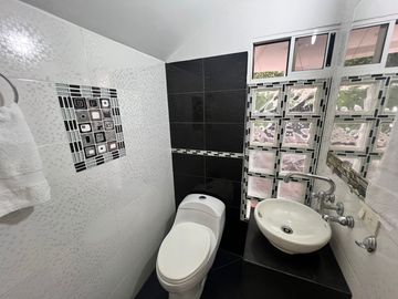 VENDEMOS CASA CAMPESTRE UBICADA EN BAJO DAPA