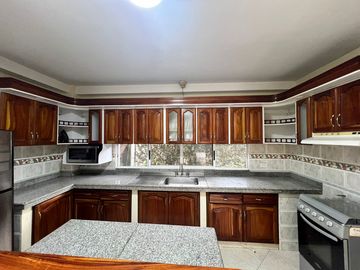 VENDEMOS CASA CAMPESTRE UBICADA EN BAJO DAPA