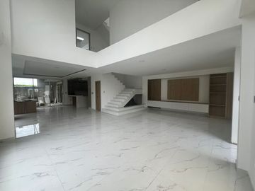 VENDEMOS CASA EN CONDOMINIO  LAS MERCEDES JAMUNDI 
