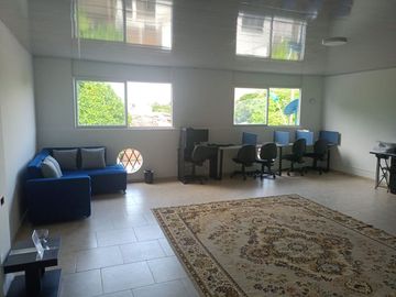 VENDEMOS CASA UNIFAMILIAR  EN EL BARRIO SANTA  ANITA