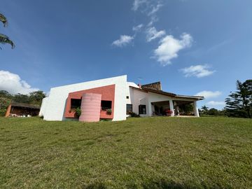 En Venta Finca Condominio El Bosque - El Carmen, Valle Del Cauca