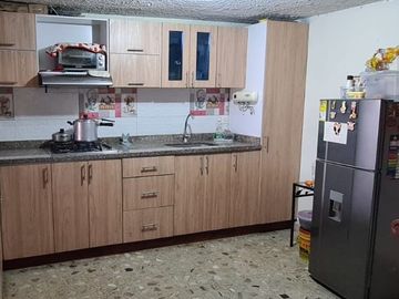 Venta Casa Barrio Los Guayacanes Urbanizacion La Rivera Cali